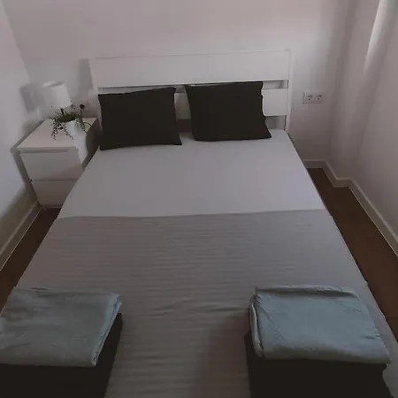 Aguilera Apartment *